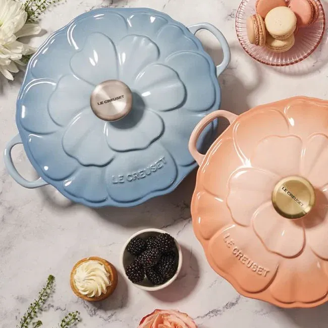 Le Creuset Signature Petal Braiser