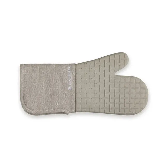 Le Creuset Oven Mitt, Color: Sable