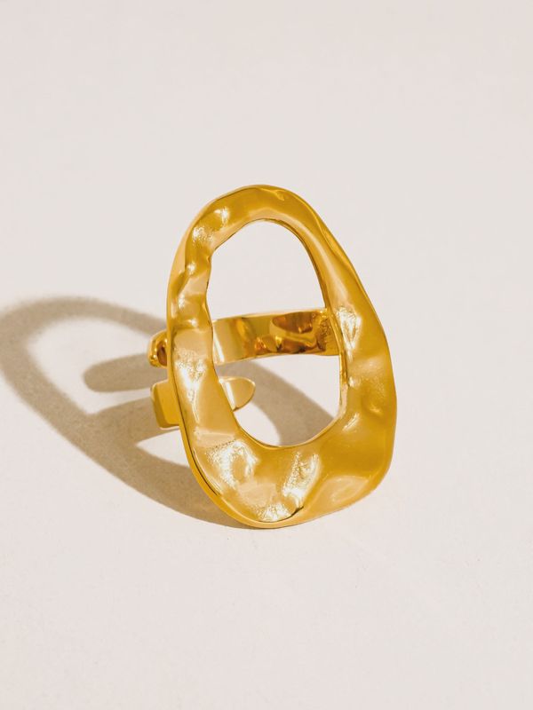 Round Statement Ring