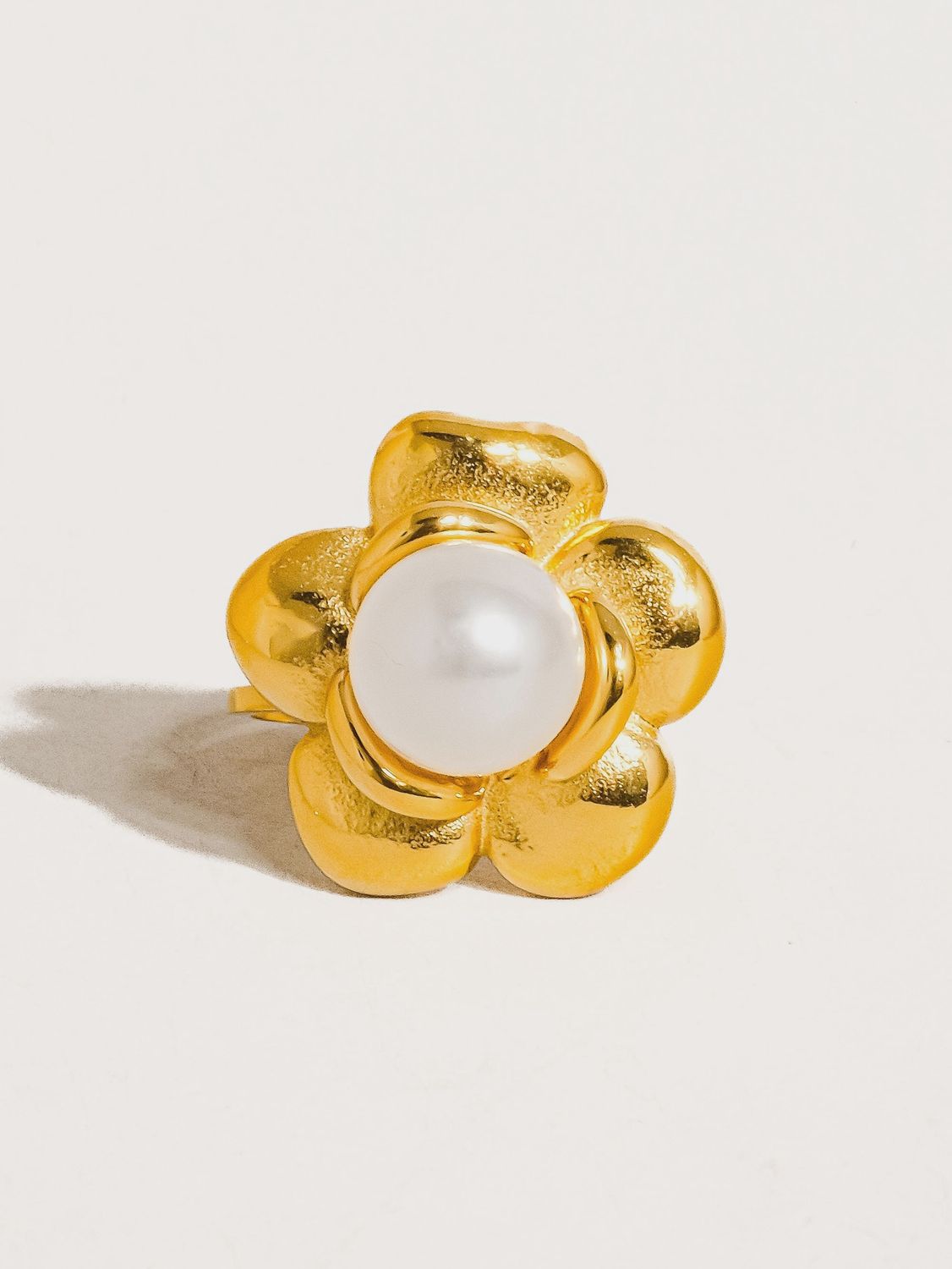 Flower Pearl Ring