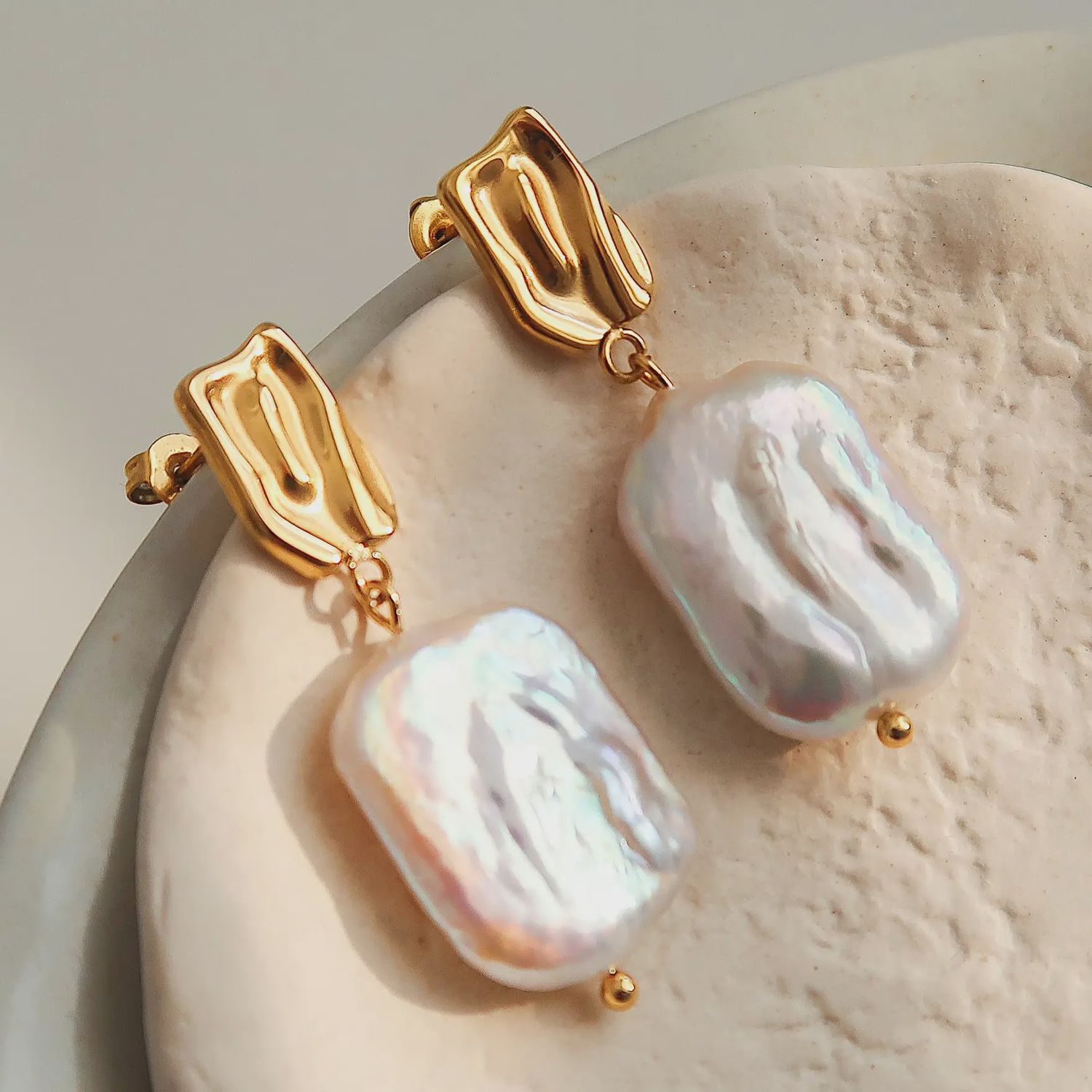Baroque Pearl Gold Earring