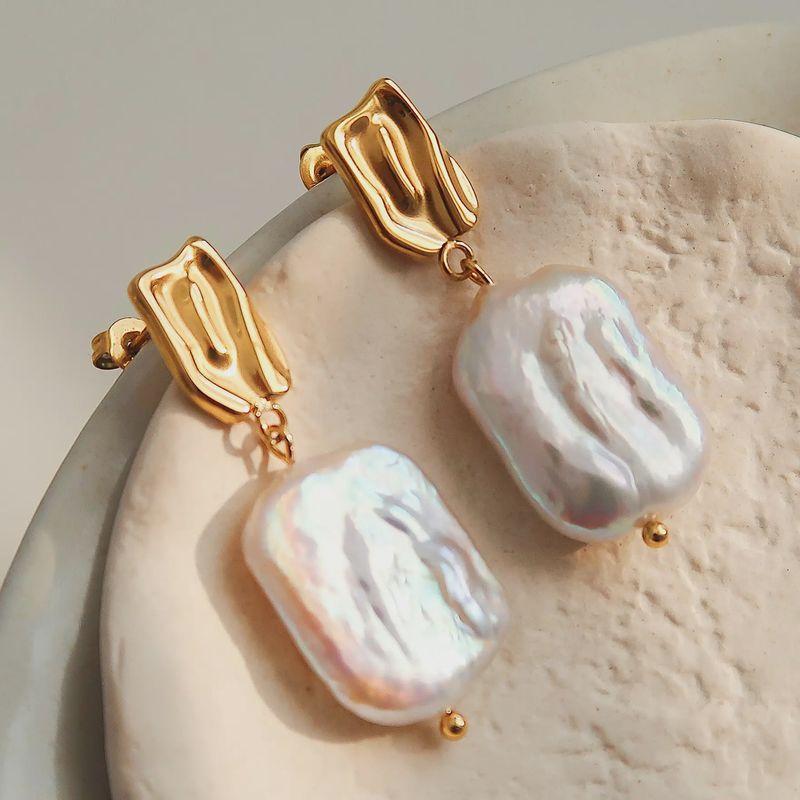 Baroque Pearl Gold Earring