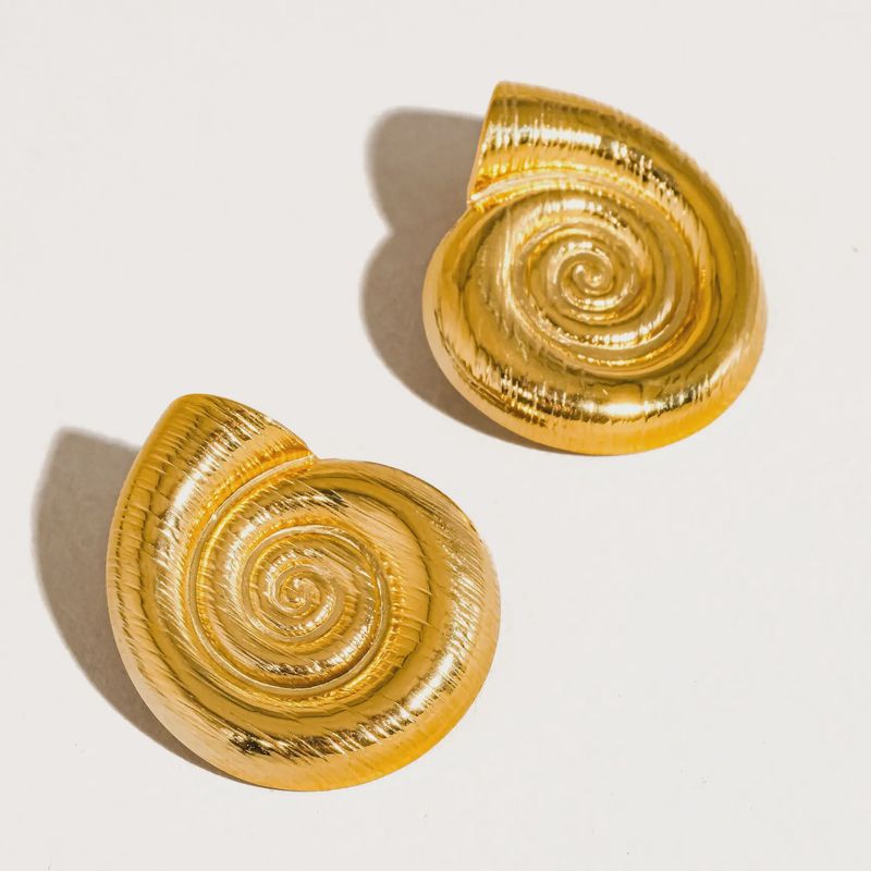 Large Seashell Stud