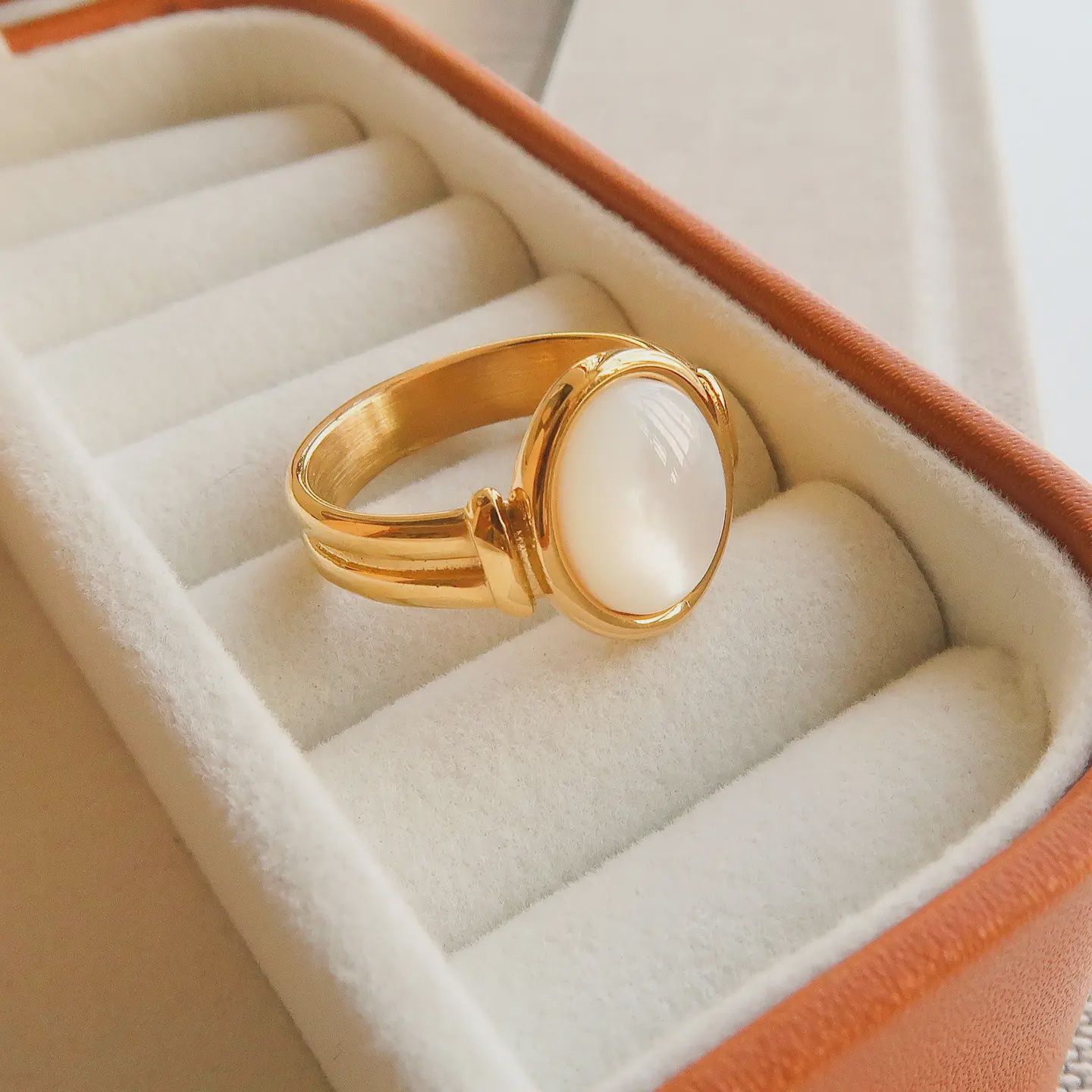 Shell Stone Ring