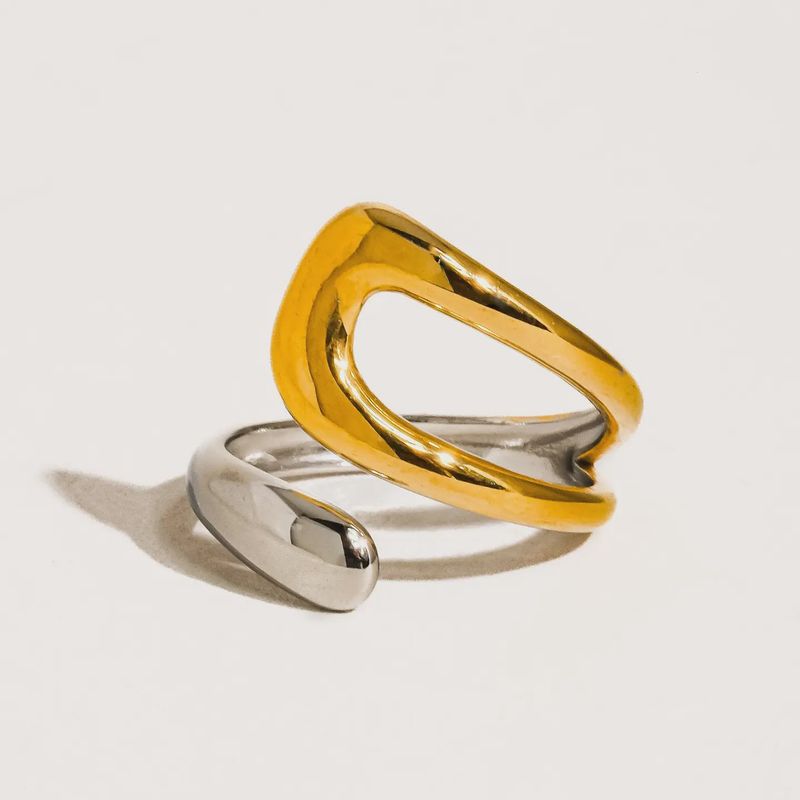Vill Two Toned Ring