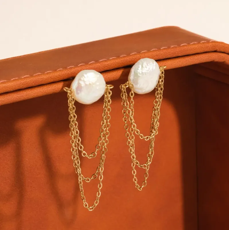 Pearl Chain Earring