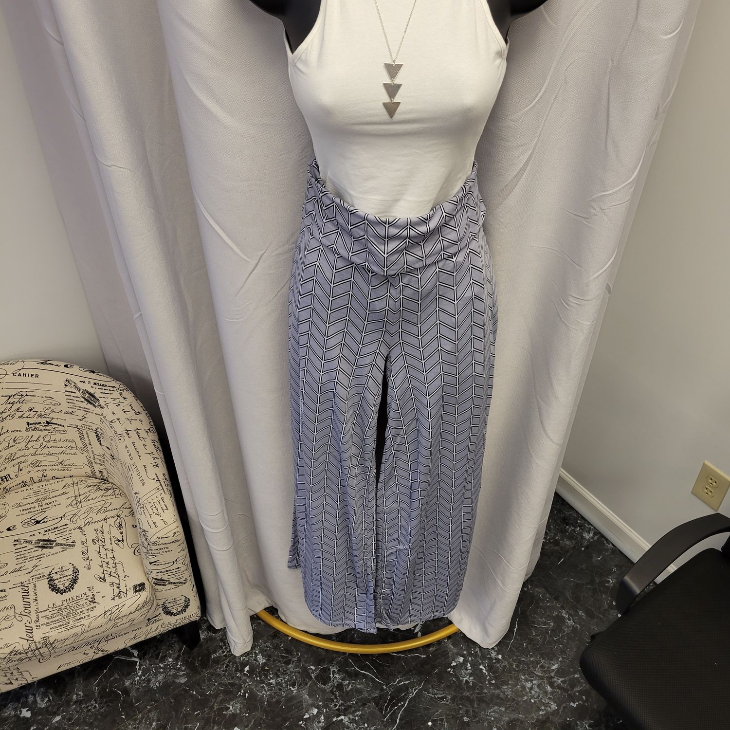 Gray Chevron Palazzo Pants(New) 1X-3X, Size: 1XL
