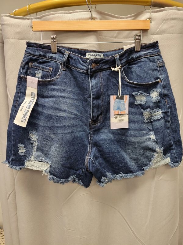 Plus size Distress Denim Shorts (New)