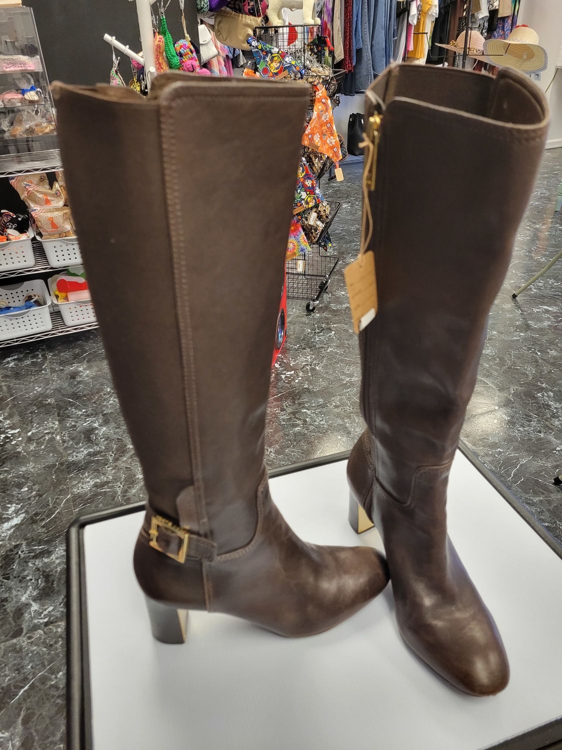 Tory Burch 3&quot; Gold Heel Leather Brown (8)( pre-owned)