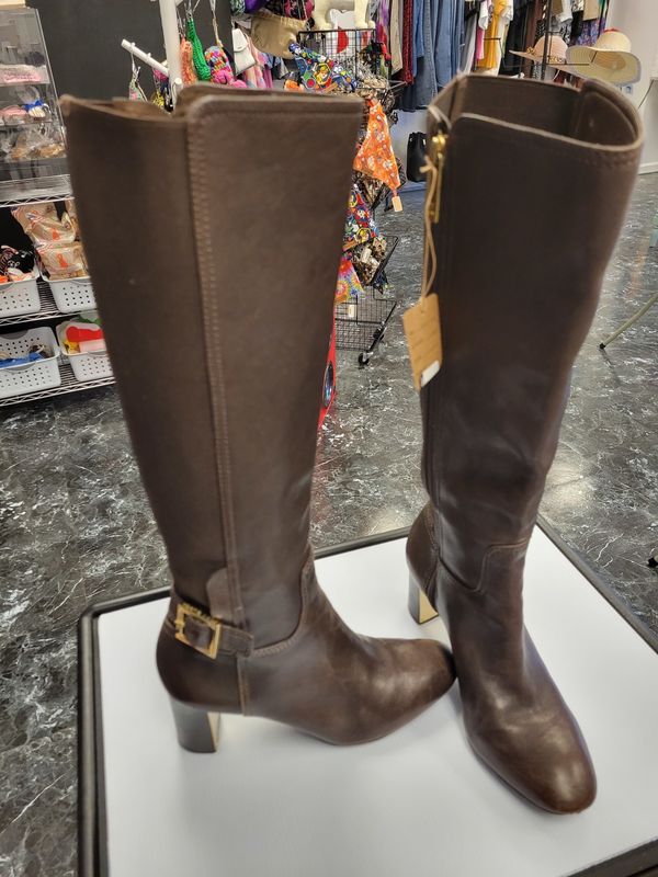 Tory Burch 3&quot; Gold Heel Leather Brown (8)( pre-owned)