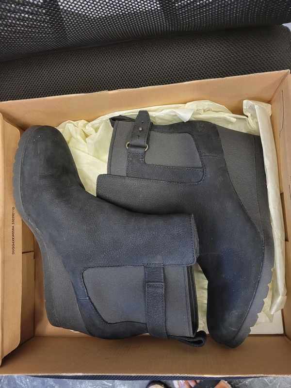Ugg Blk Wedge Ankle Boot (9.5)