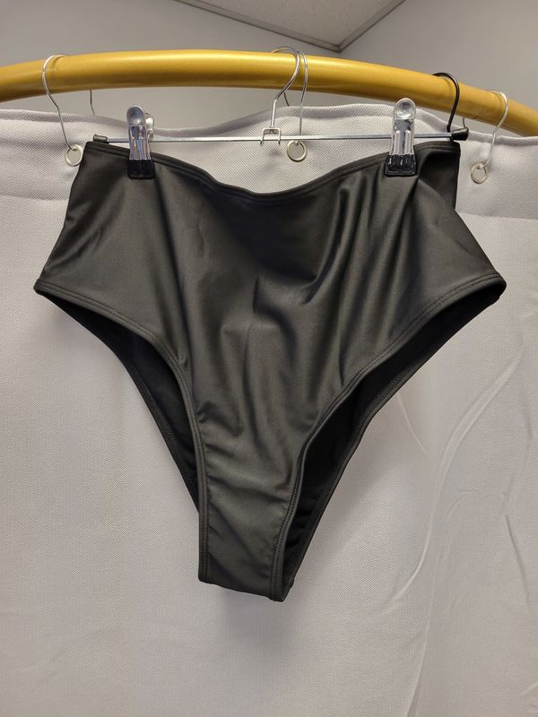 Black Swim Bottom XL