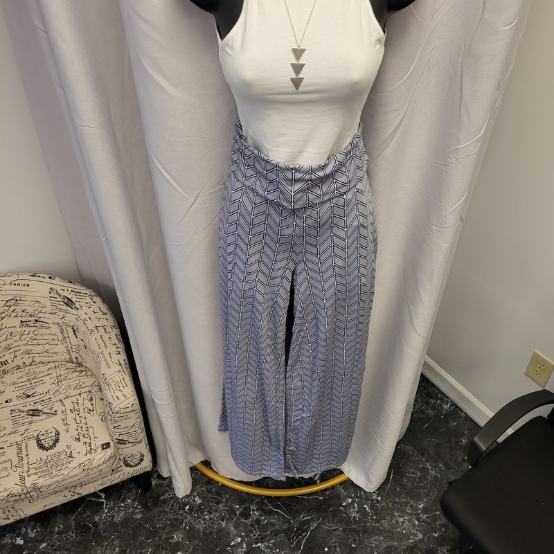 Gray Chevron Palazzo Pants(New) 1X-3X