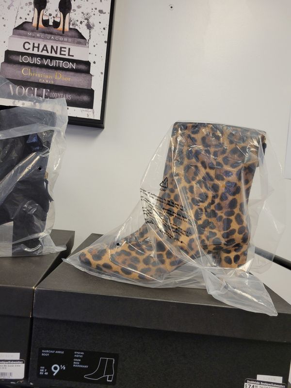 J Crew Calf Hair Ankle Boot pre-owned (9.5)