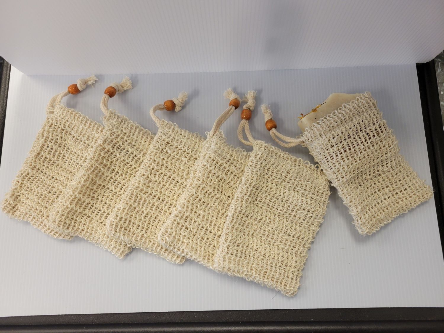 Exfoliating Soap Pouch