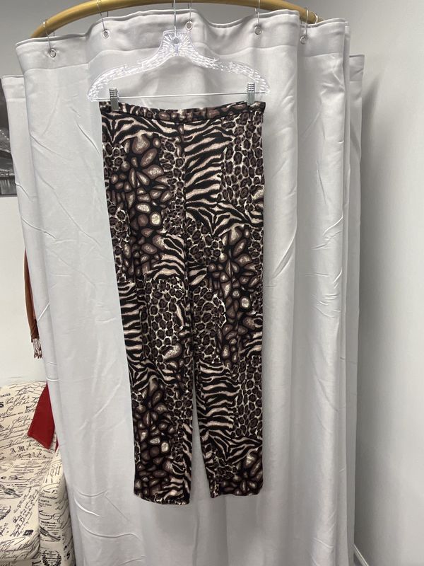 TOTO n KO Animal Print Pants (8) Pre-owned