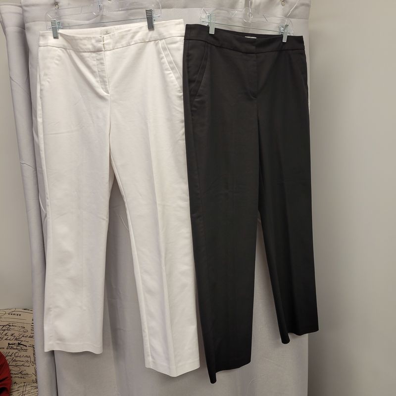 So Slimming &quot;Short&quot; Casual Pants (1.5) M/10 Pre-owned