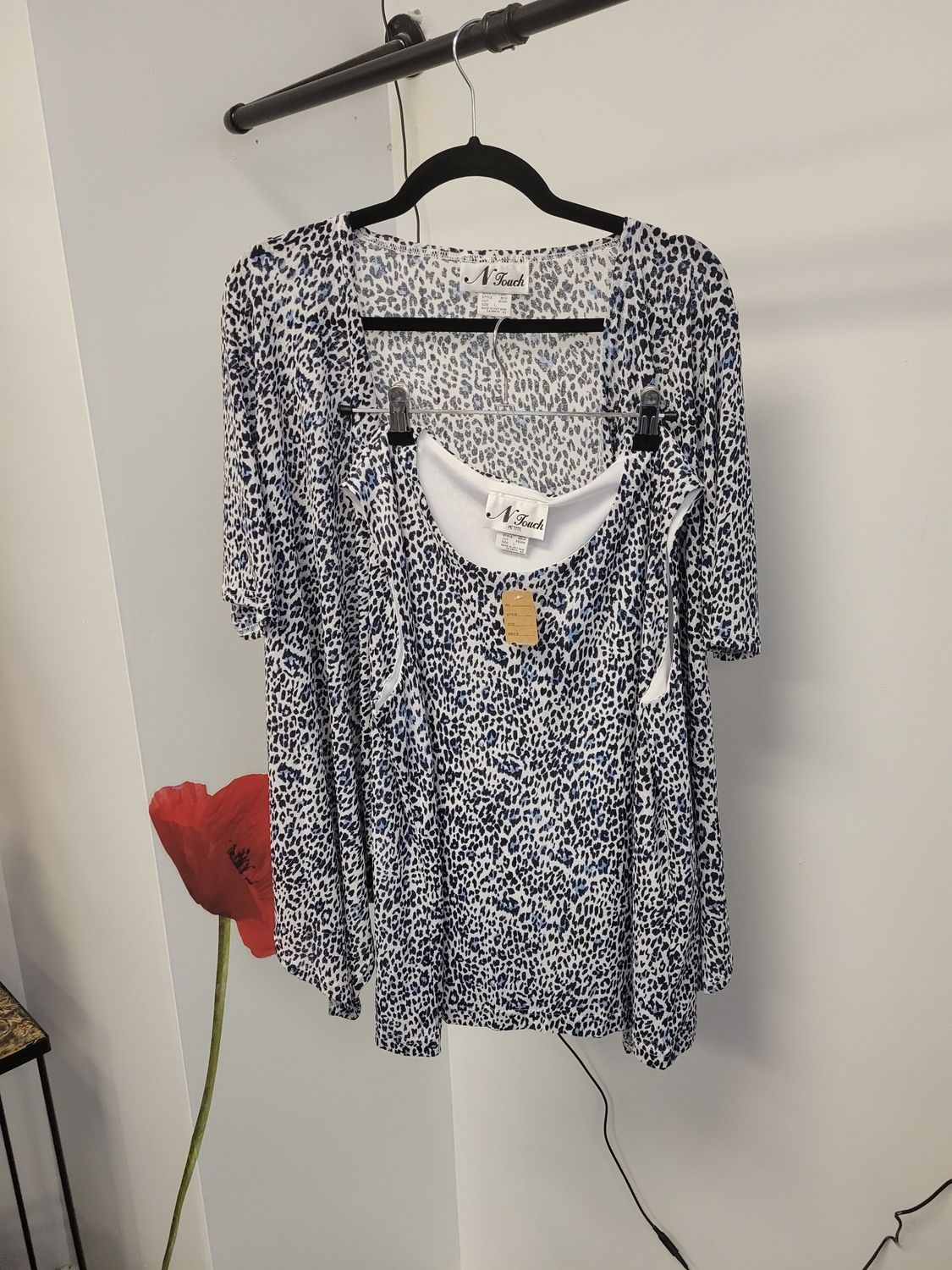 N Touch Blue Leopard Top Set (L)pre-owned