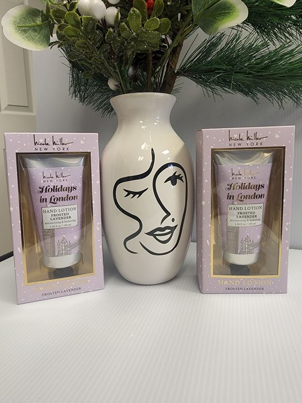Holidays in London Hand Lotion 3.38 oz (Frosted Lavender)