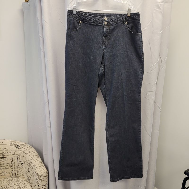 Avenue Wide Leg Jeans (16 TALL)Pre-owned