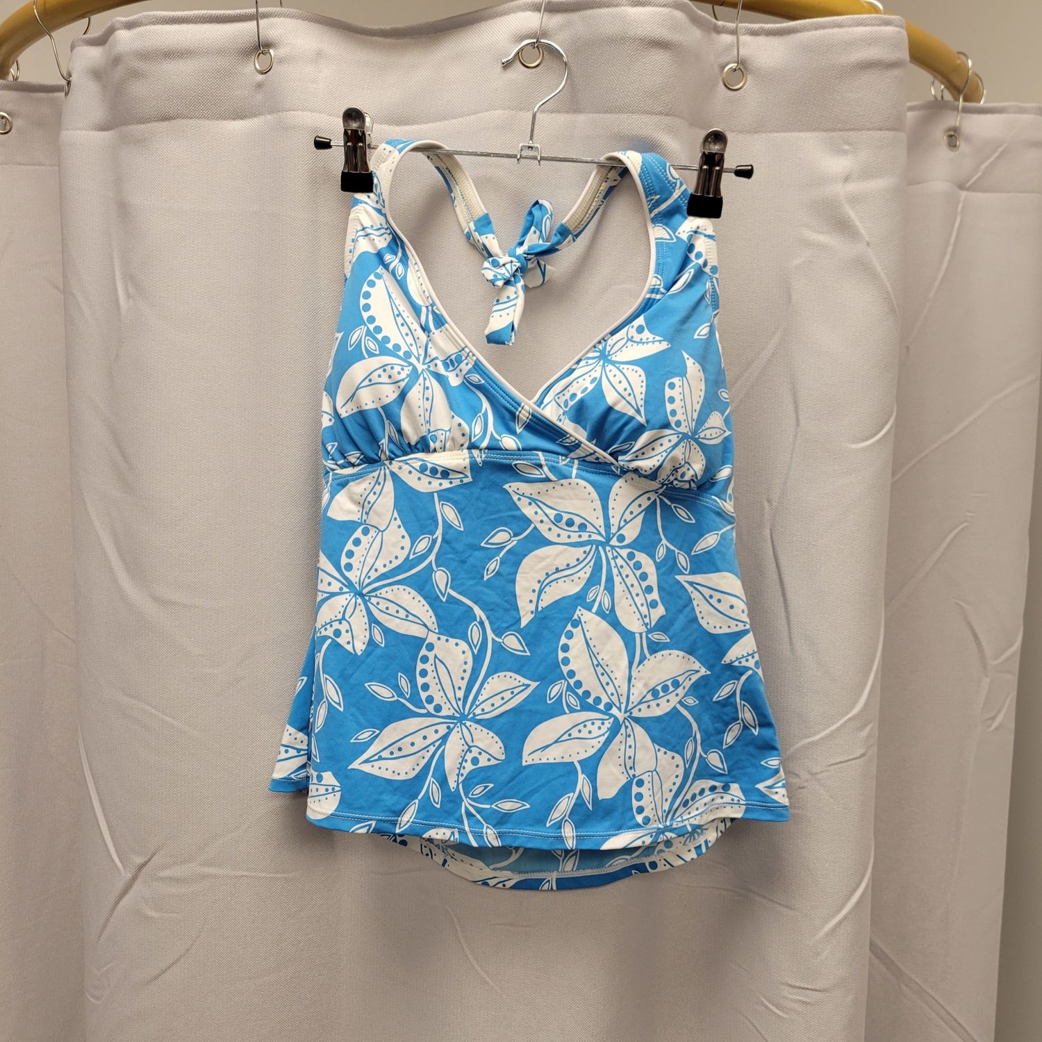 Beach House Halter Top (12) Pre-owned