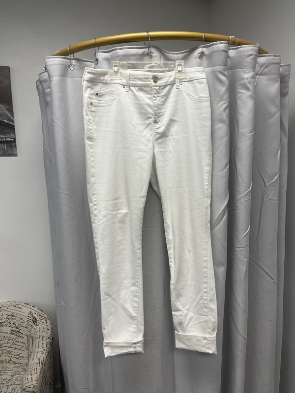 Chico&#39;s So Slimming White Denim Pants (1.5) M/10 Pre-owned