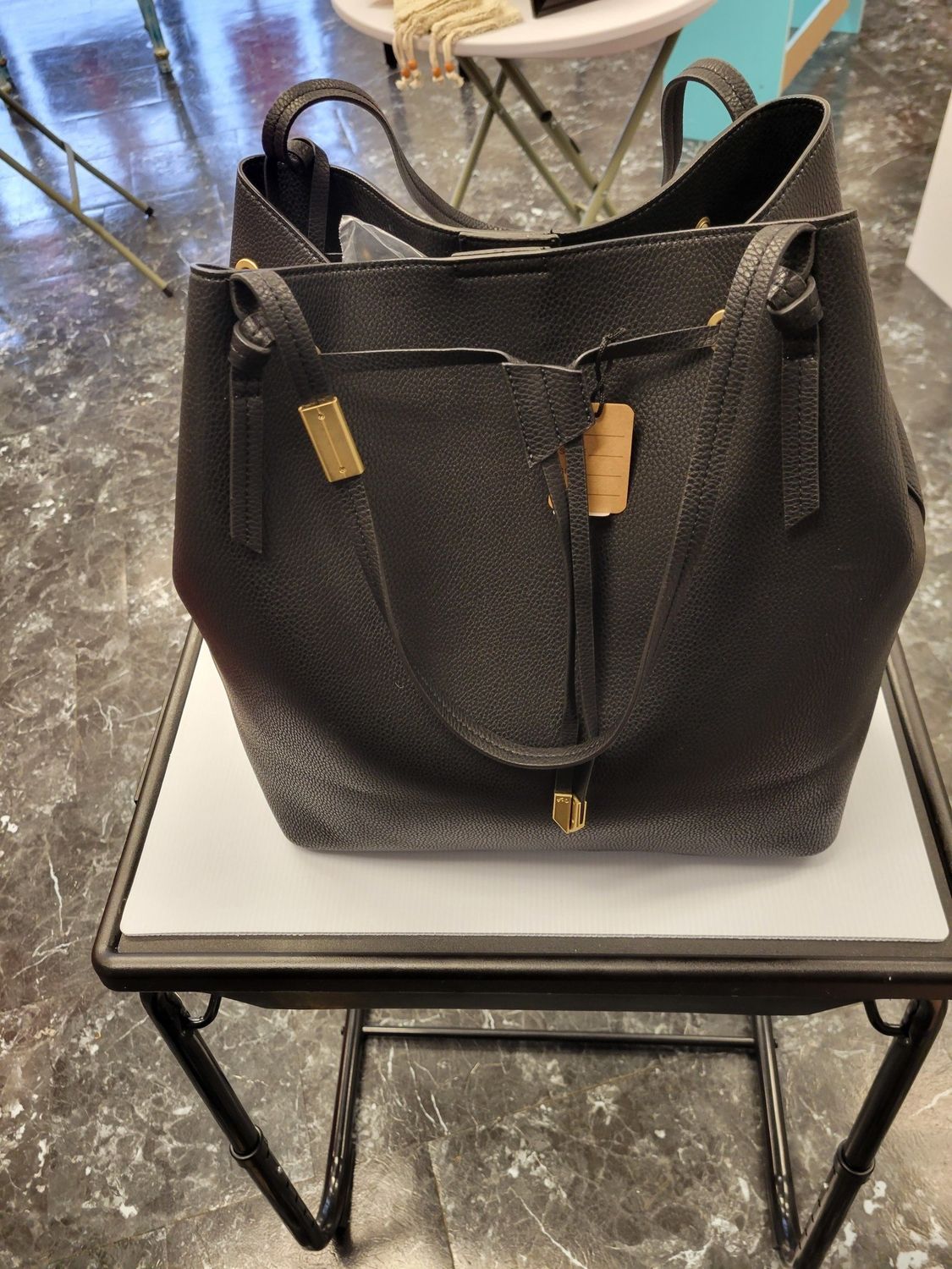 Black Lrg Leather Bucket Tote Bag