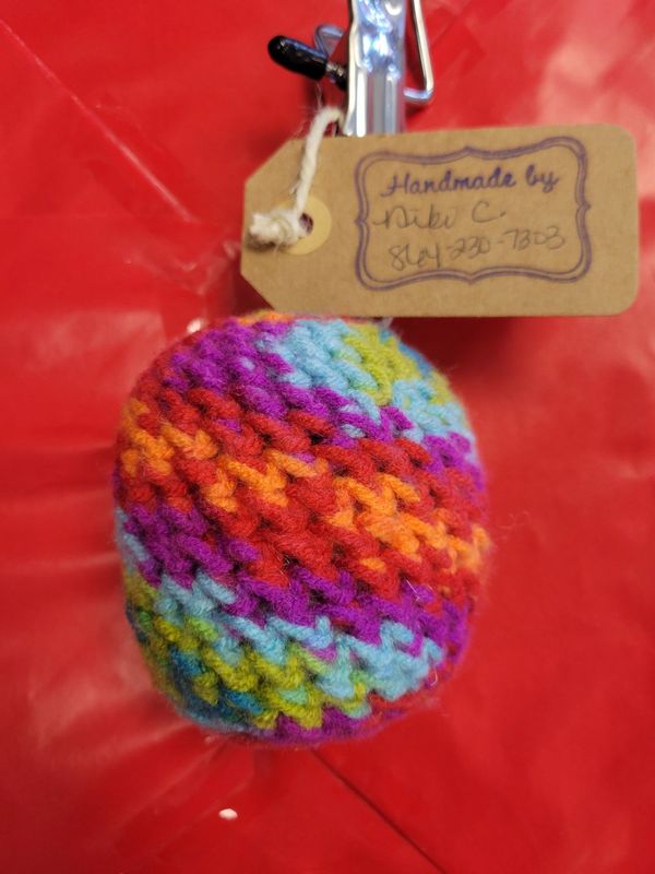 Crochet By Niki (Med Multi ball toy)