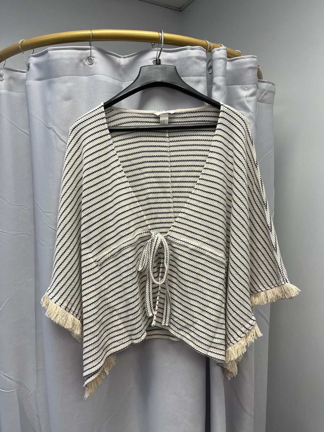 H&amp;M Fringe Lined Cream Striped Poncho (XS) Pre-owned