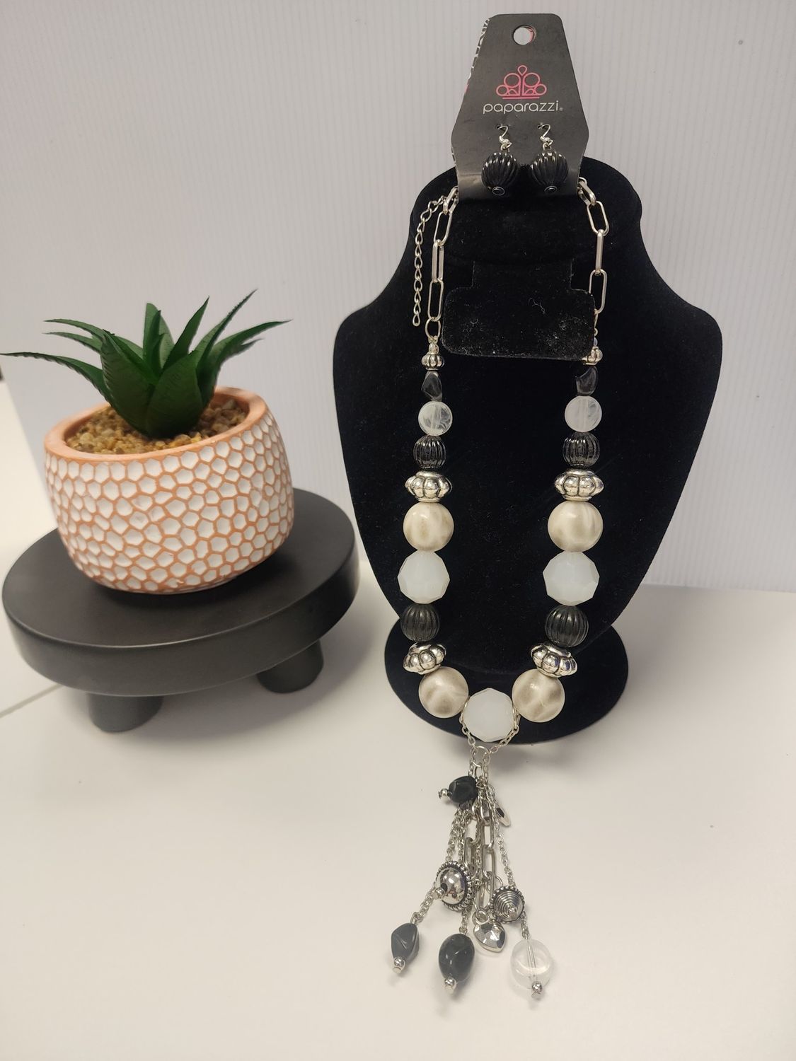 Paparazzi &quot;Break a Leg&quot; Multi-colored Necklace and Earring Set (NWT)