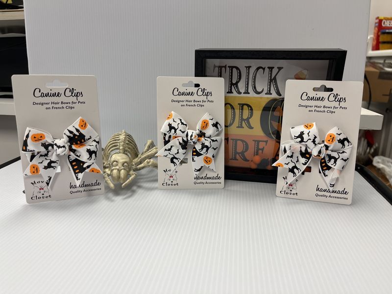 White Canine Clip Pumpkin/Black Cat