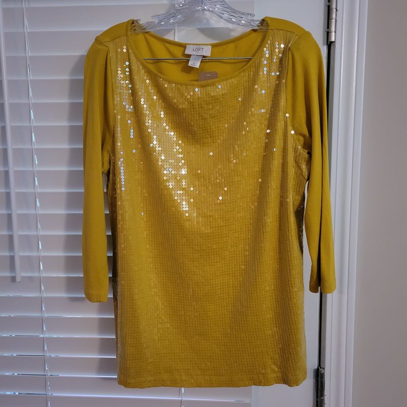 Loft  Plus Size Yellow Sequin Top (XL) Pre-owned