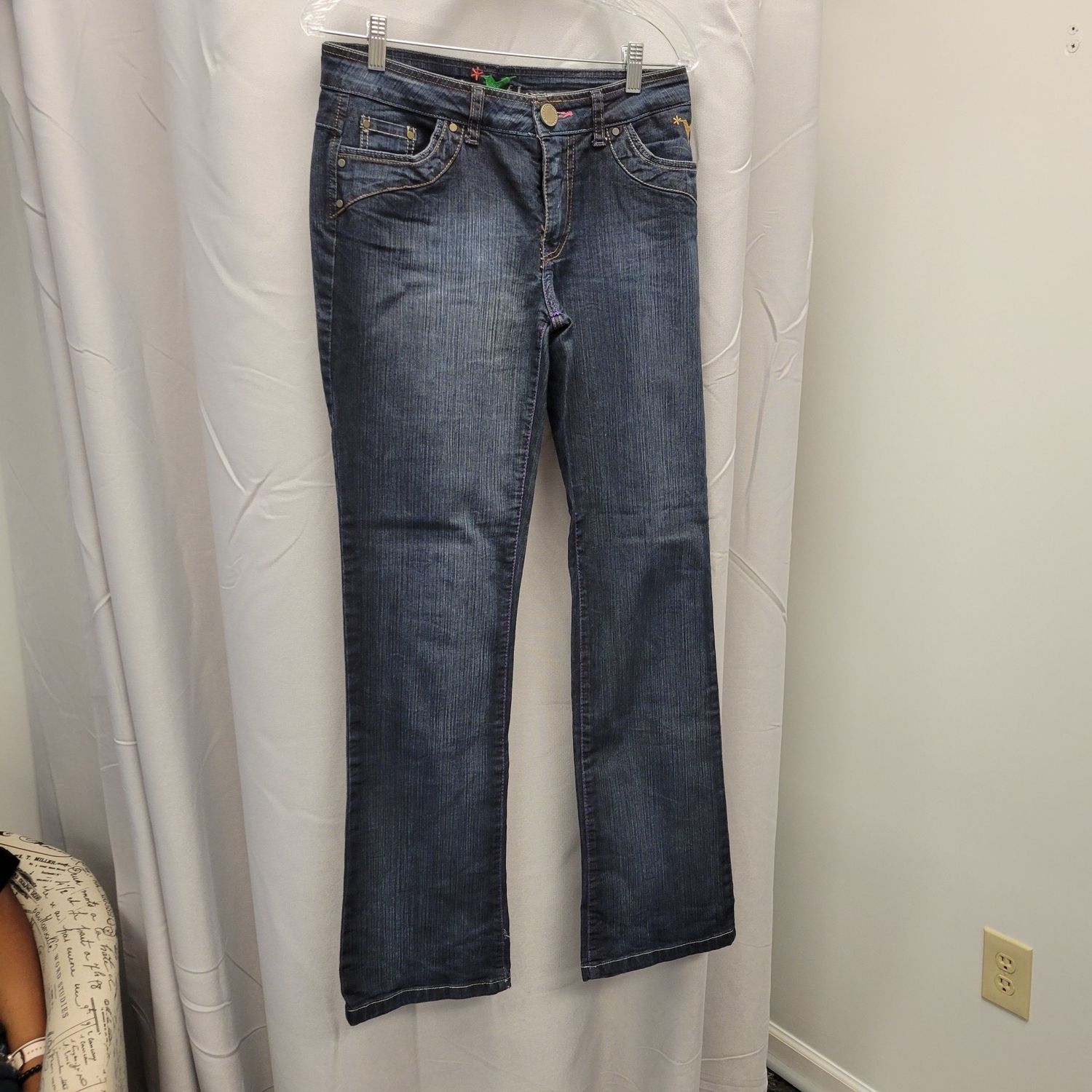 Beija-Flor Boot-Cut Jeans (8) Pre-owned