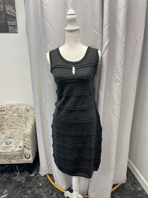 Calvin Klein Gray Knit Dress (M) Pre-owned