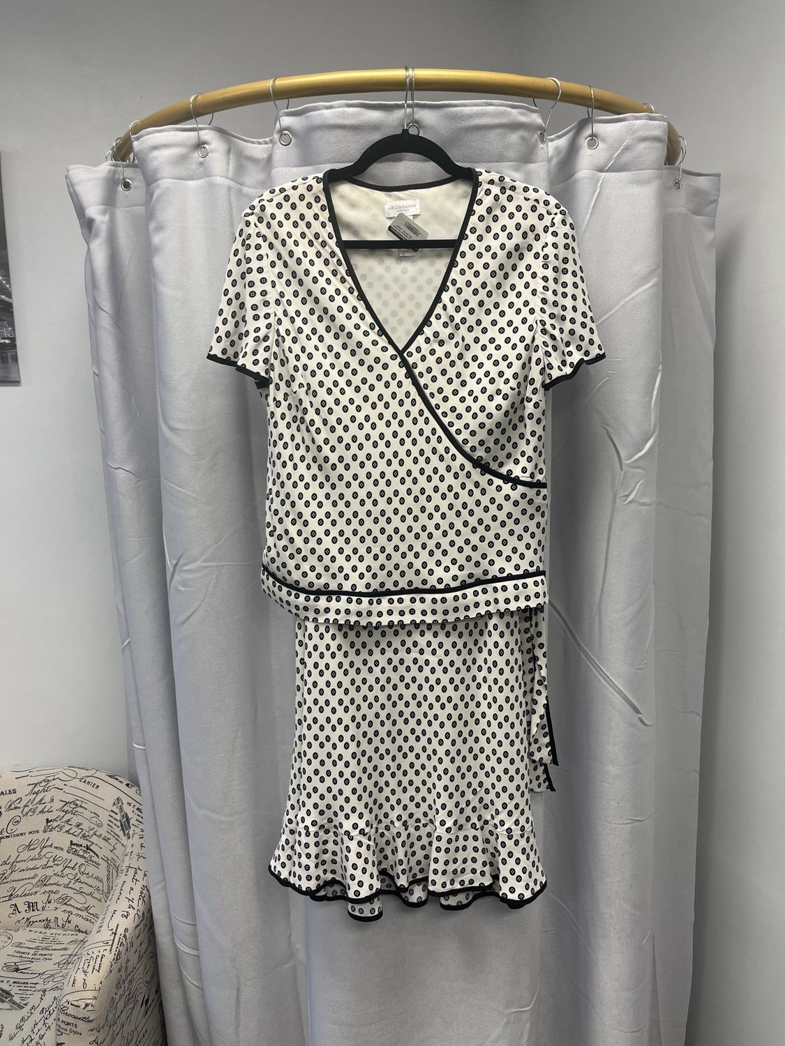 Liz Claiborne Two Piece Set (14) Pre-owned