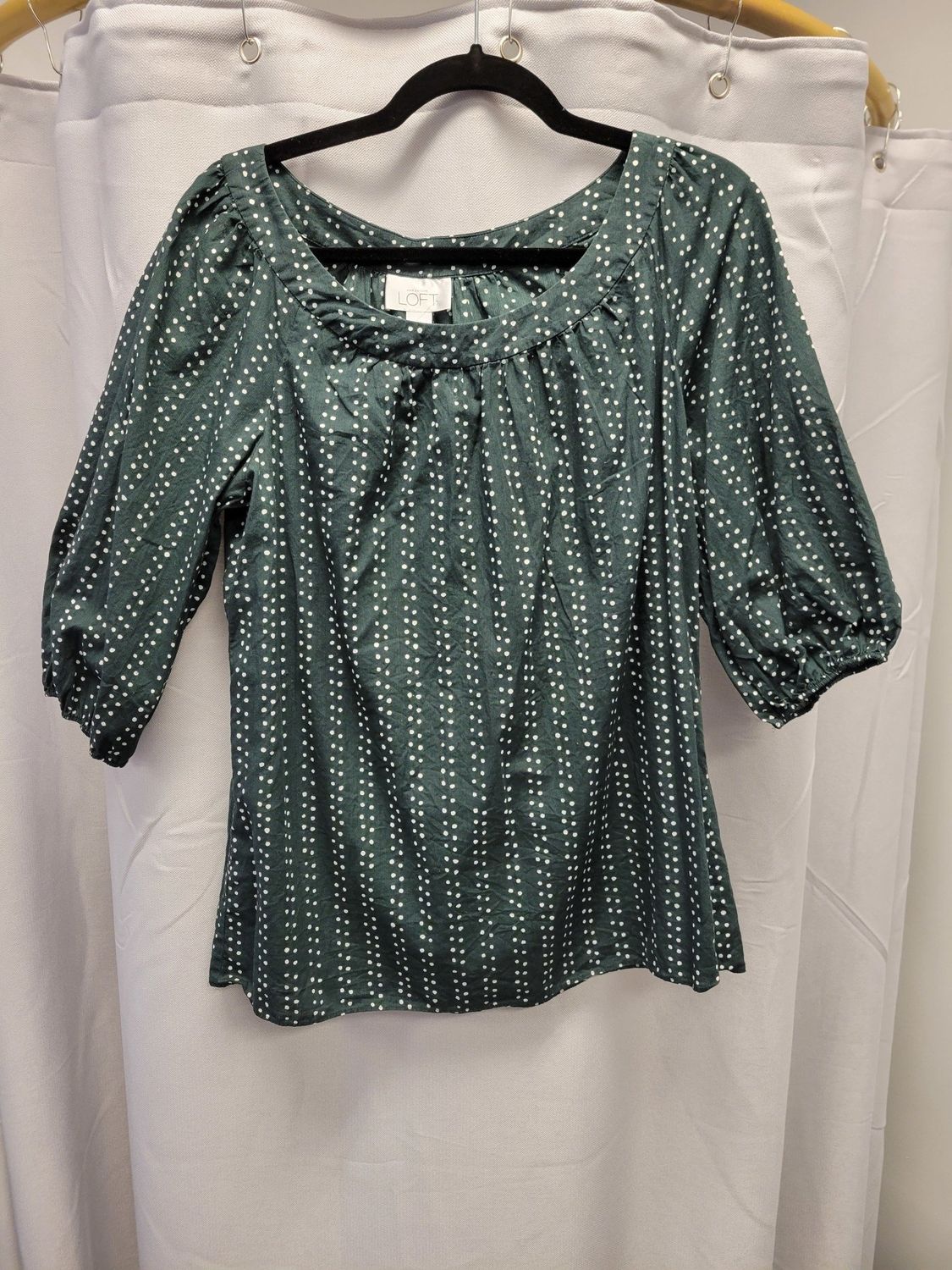 Ann Taylor Green/Wht polka dots (10) (pre-owned)