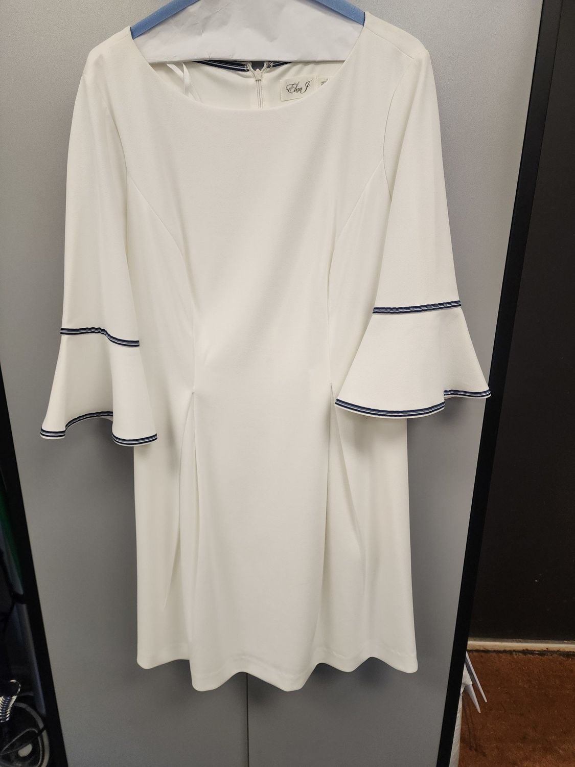 Eliza J White Bell Sleeve Dress (12) Pre-owned