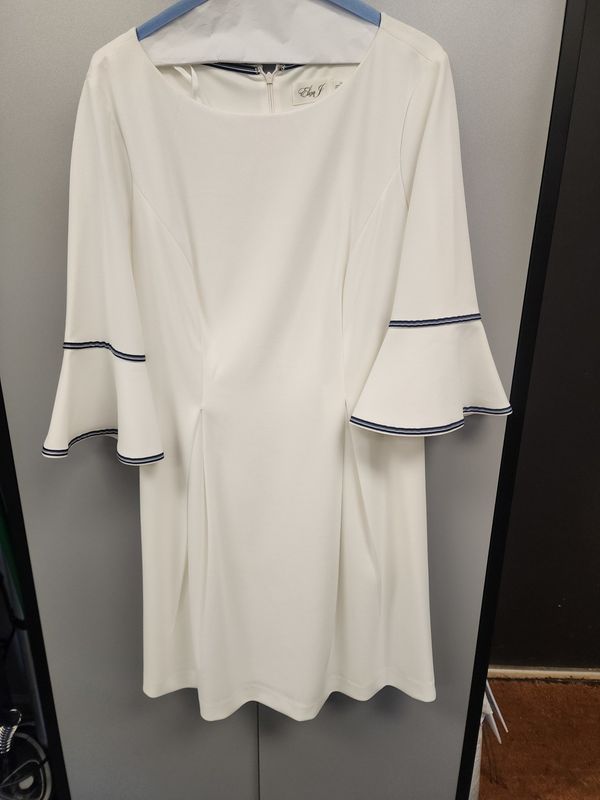 Eliza J White Bell Sleeve Dress (12) Pre-owned