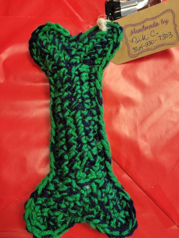 Crochet by Niki (Green/Blue Bone Toy)