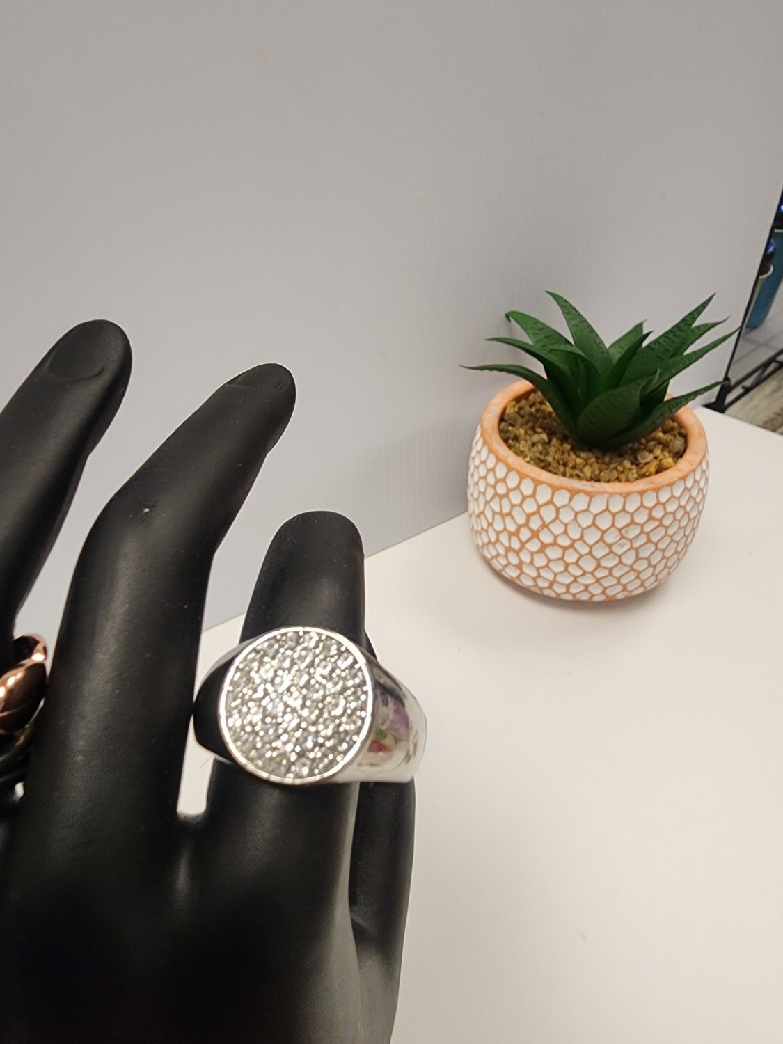 Paparazzi: Conquest-Silver Stretch Ring (men's size)nwot