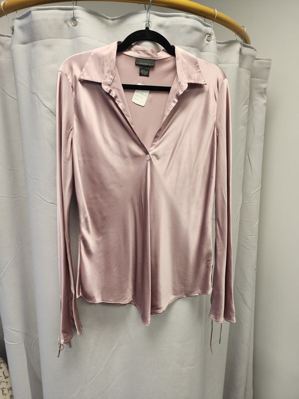 Banana Republic Lavender 100% Silk Blouse (L) Pre-owned