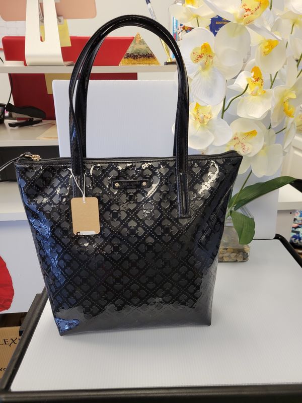 Kate Spade Signature Black Patent Leather Handbag (pre-owned)