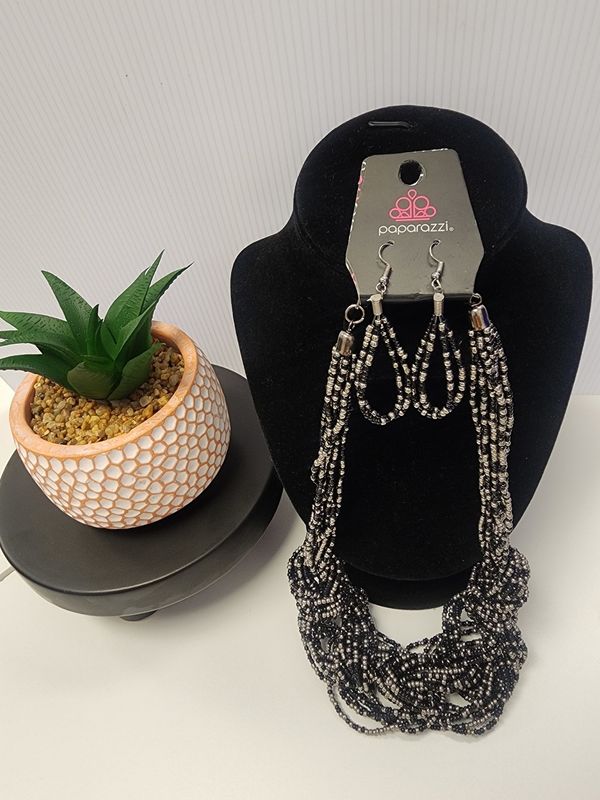 City Catwalk Black &amp; Silver Seed-Bead Necklace and Earring Set  (NWT)