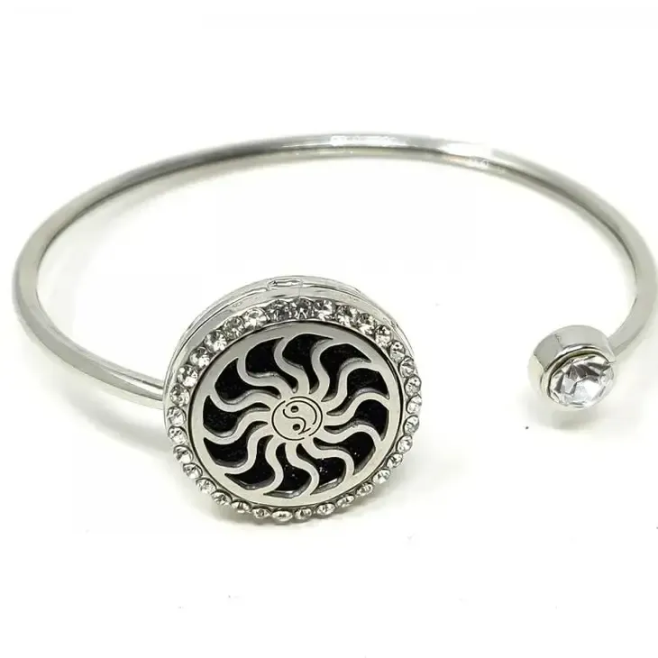 Yin Yang Sun Bracelet With Aromatherapy Diffuser