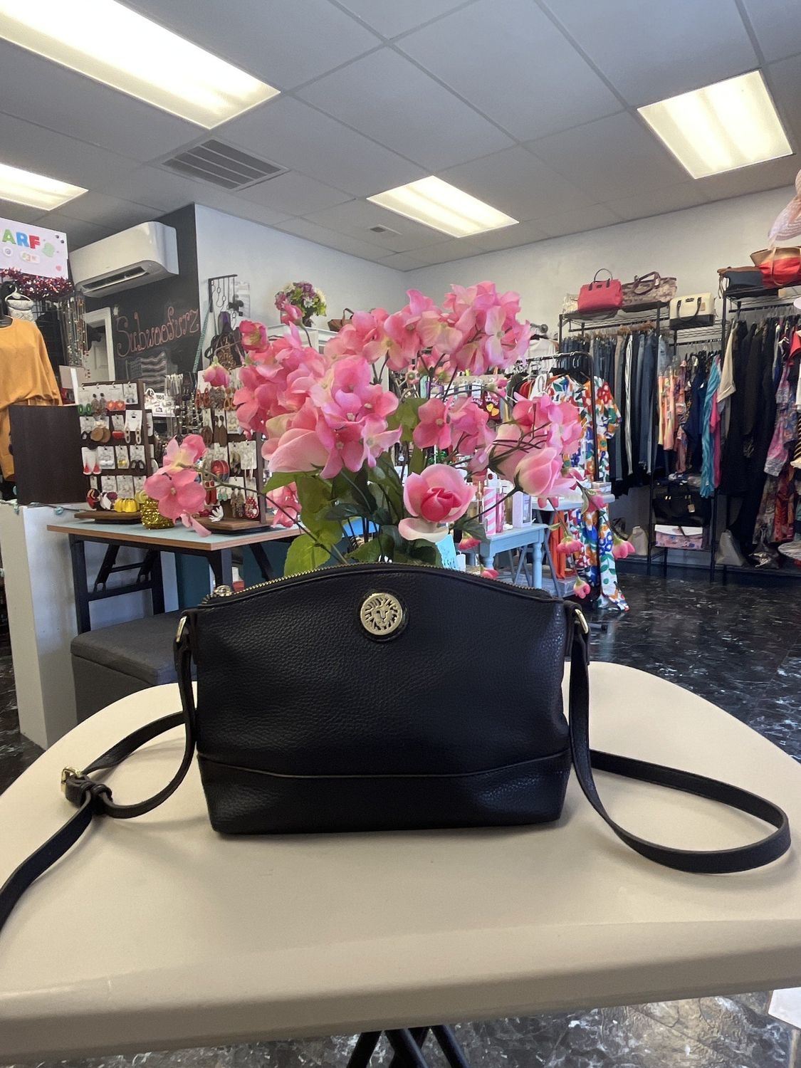 Anne Klein Navy Blue Leather Crossbody Purse (pre-owned)