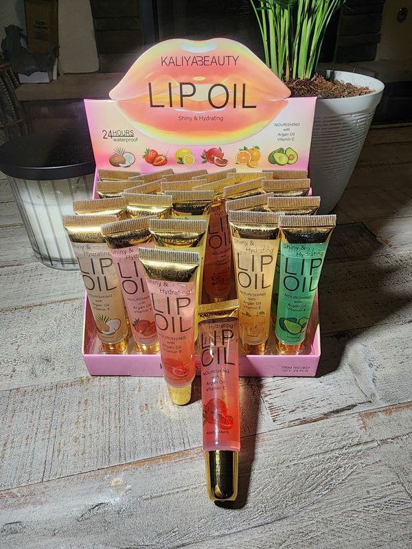 Kaliya Beauty Lip Oil: Pomegranate