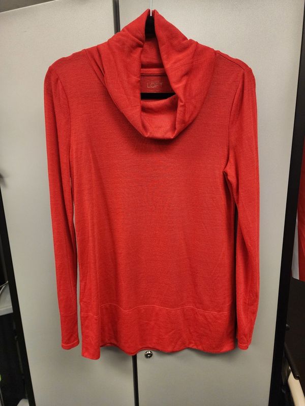 Loft Red Turtle Neck Top (M) Used