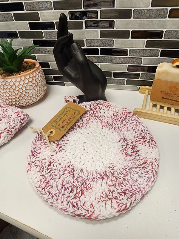 Crochet Cotton White and Shred Crimson Potholder