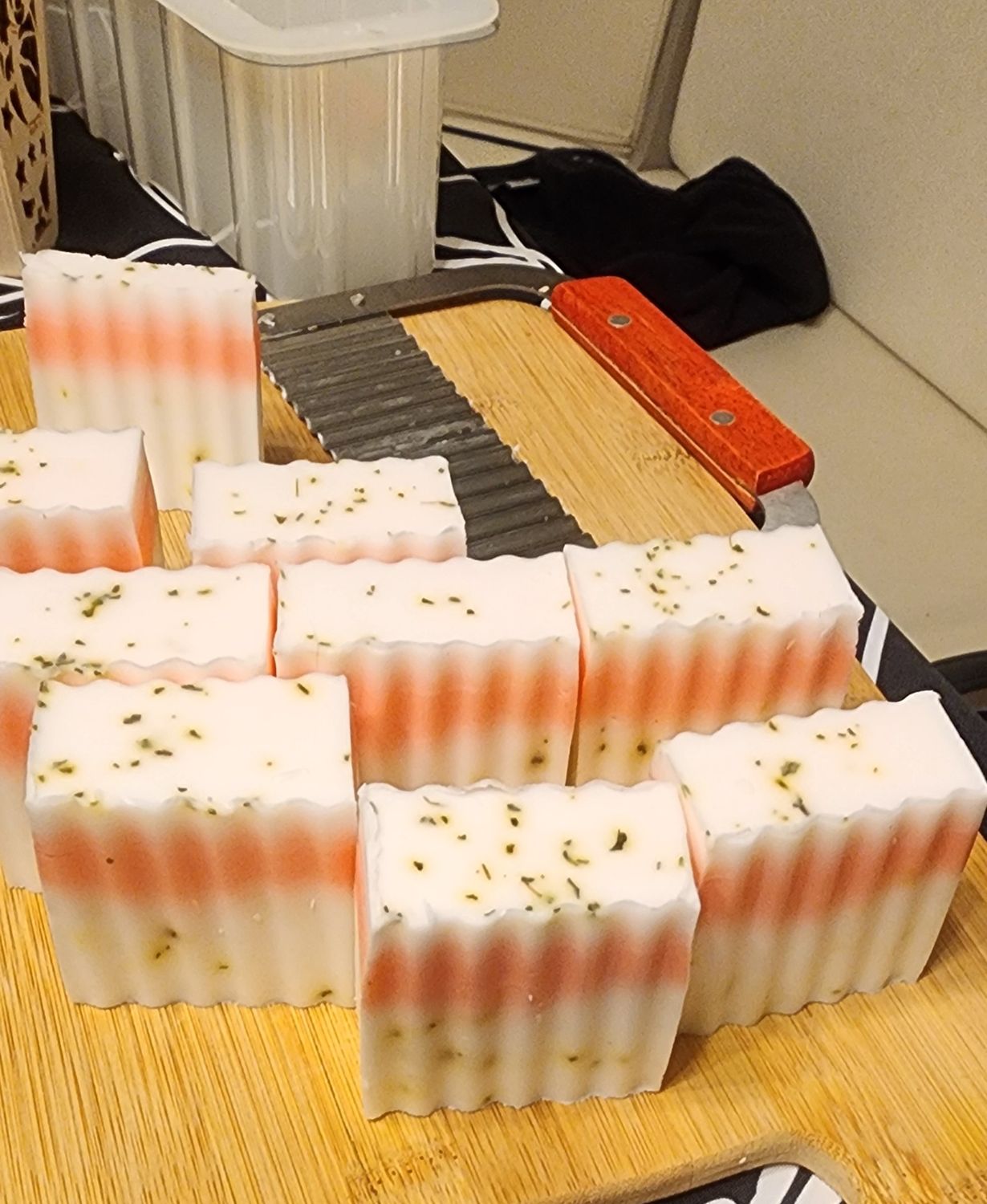 DTB Handmade White Tea &amp; Peppermint Soap (3.5oz)