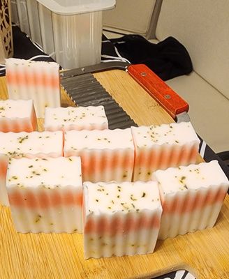 DTB Handmade White Tea &amp; Peppermint Soap (3.5oz)